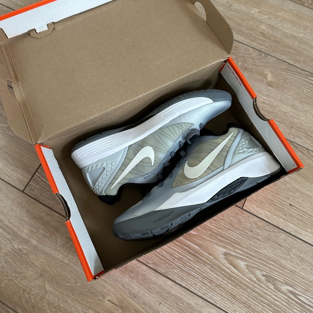 Nike Zoom Volley Hyperspike volleyball shoes